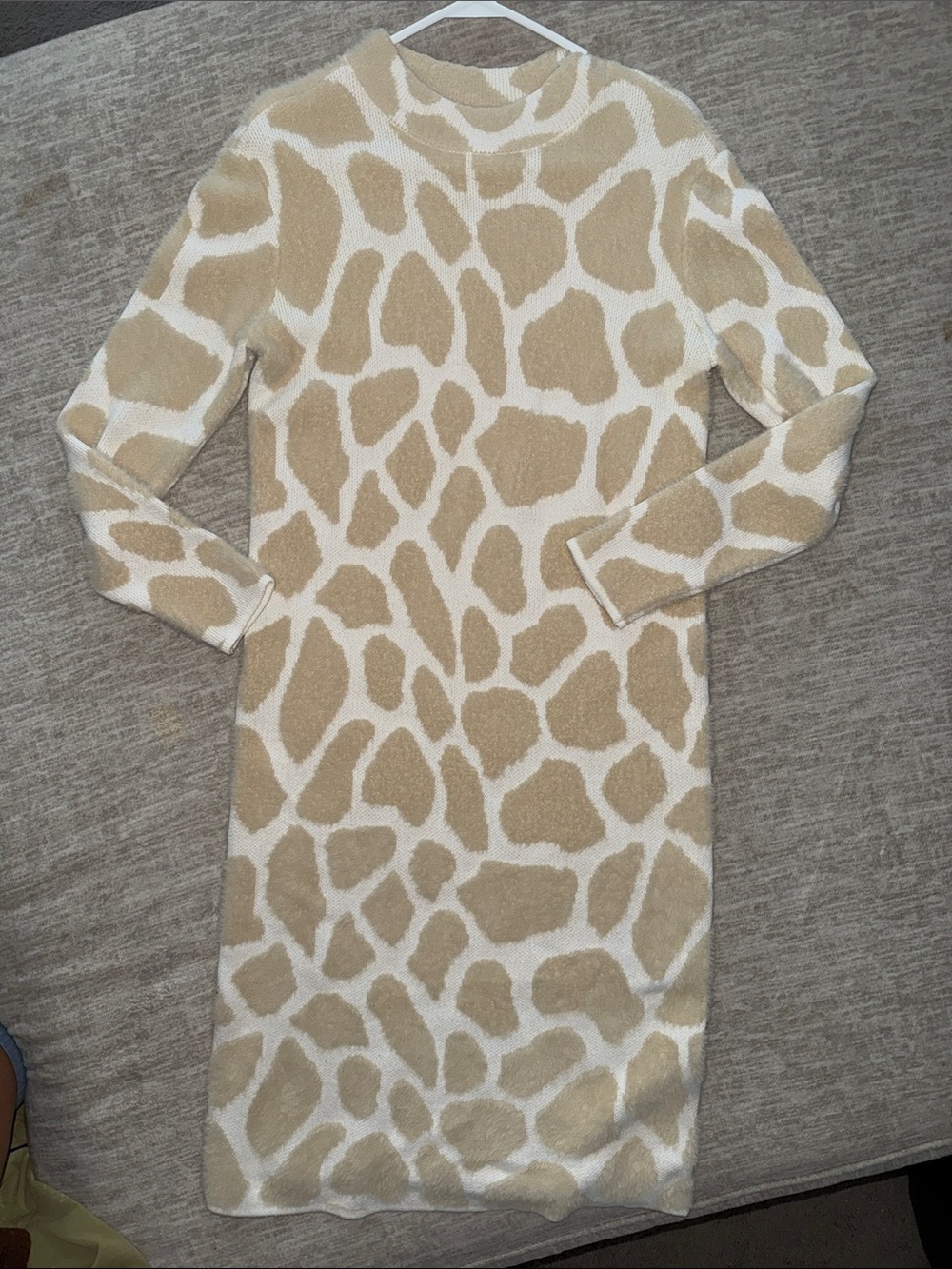 Caslon Beige & Cream Giraffe-Print Midi Sweater Dress